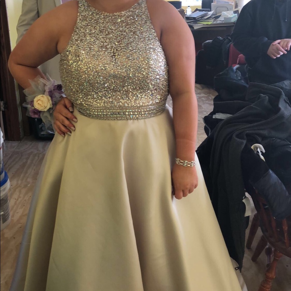 Prom dress